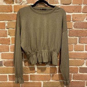 Zara Peplum Light Knit Sweater in Army Green